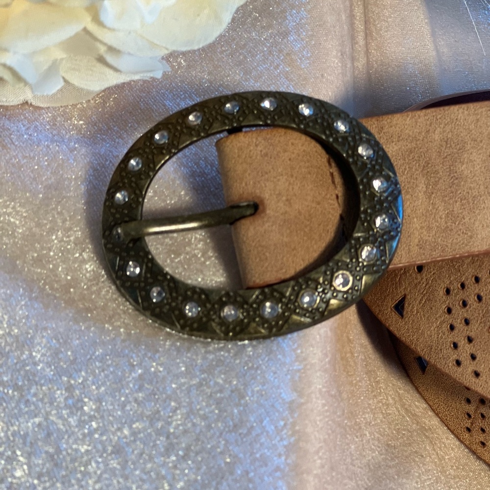 Chic Tan Perforated Belt with Rhinestones on Buckle - Picture 9 of 16